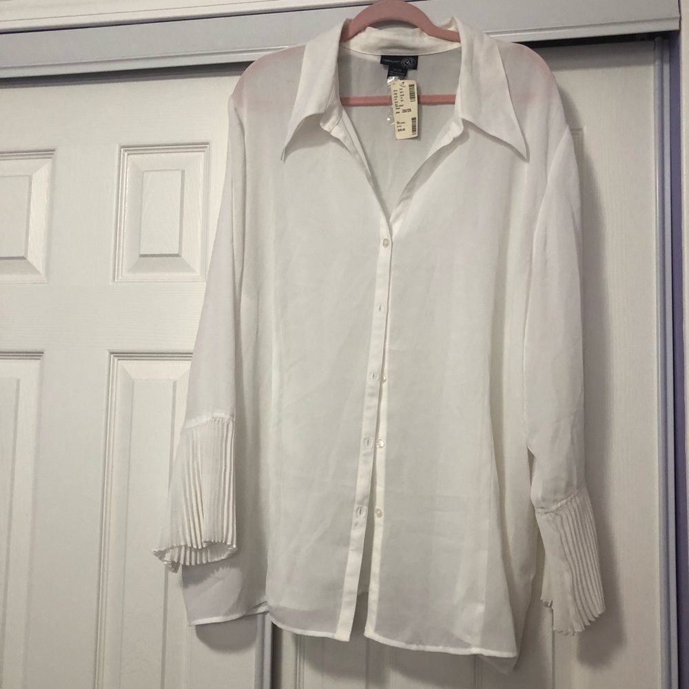 NWT Venezia Jeans Lane Bryant White blouse with decorative sleeves, plus 26/28